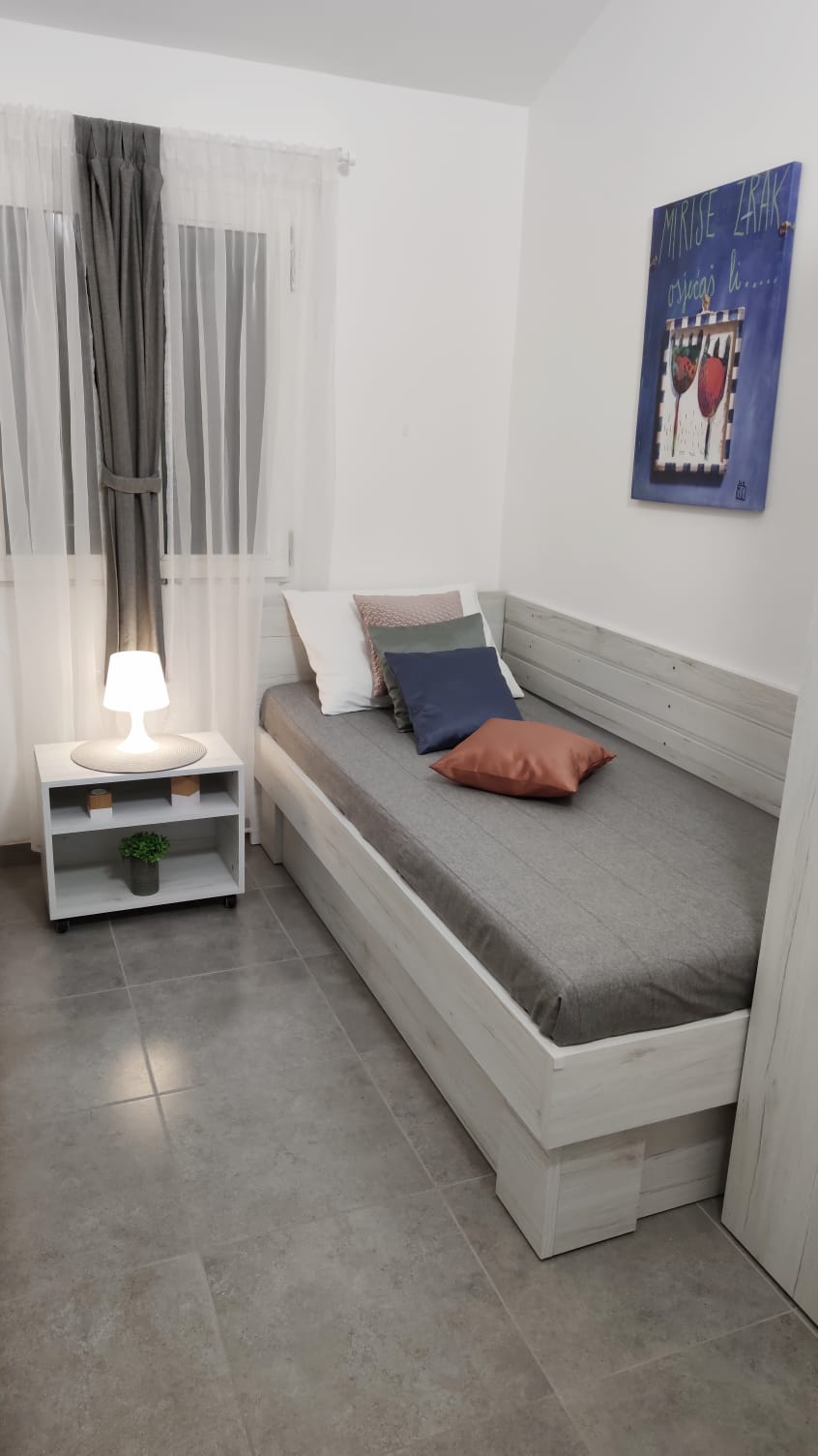 Apartment More 4 - House More, Vis