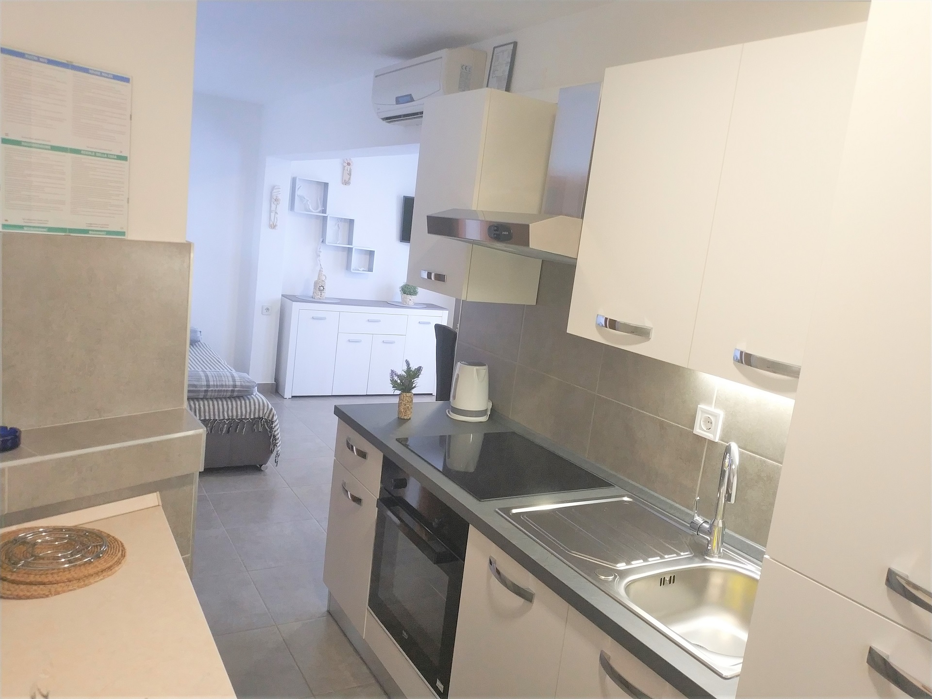 Apartment Rak 2 - House Rak, Vis